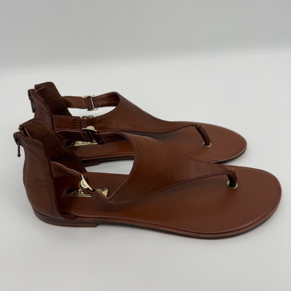 Aldo Sandals Women 8.5 Brown Leather Thong Flats Back Zipper